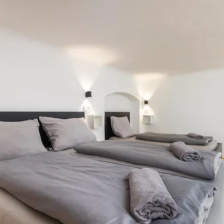 Apartment Industrial Westend Budapest