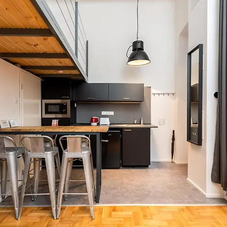 Apartman Industrial Westend Budapest