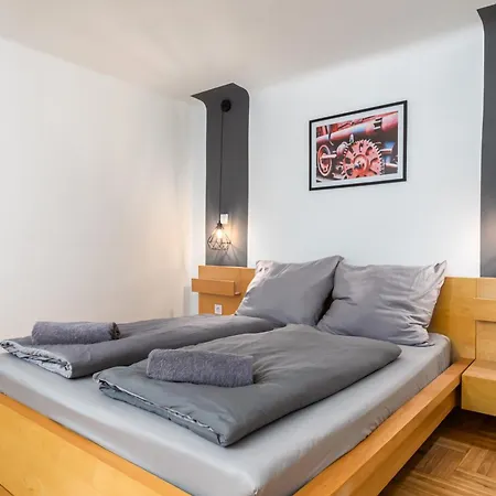 Apartmán Industrial Westend *